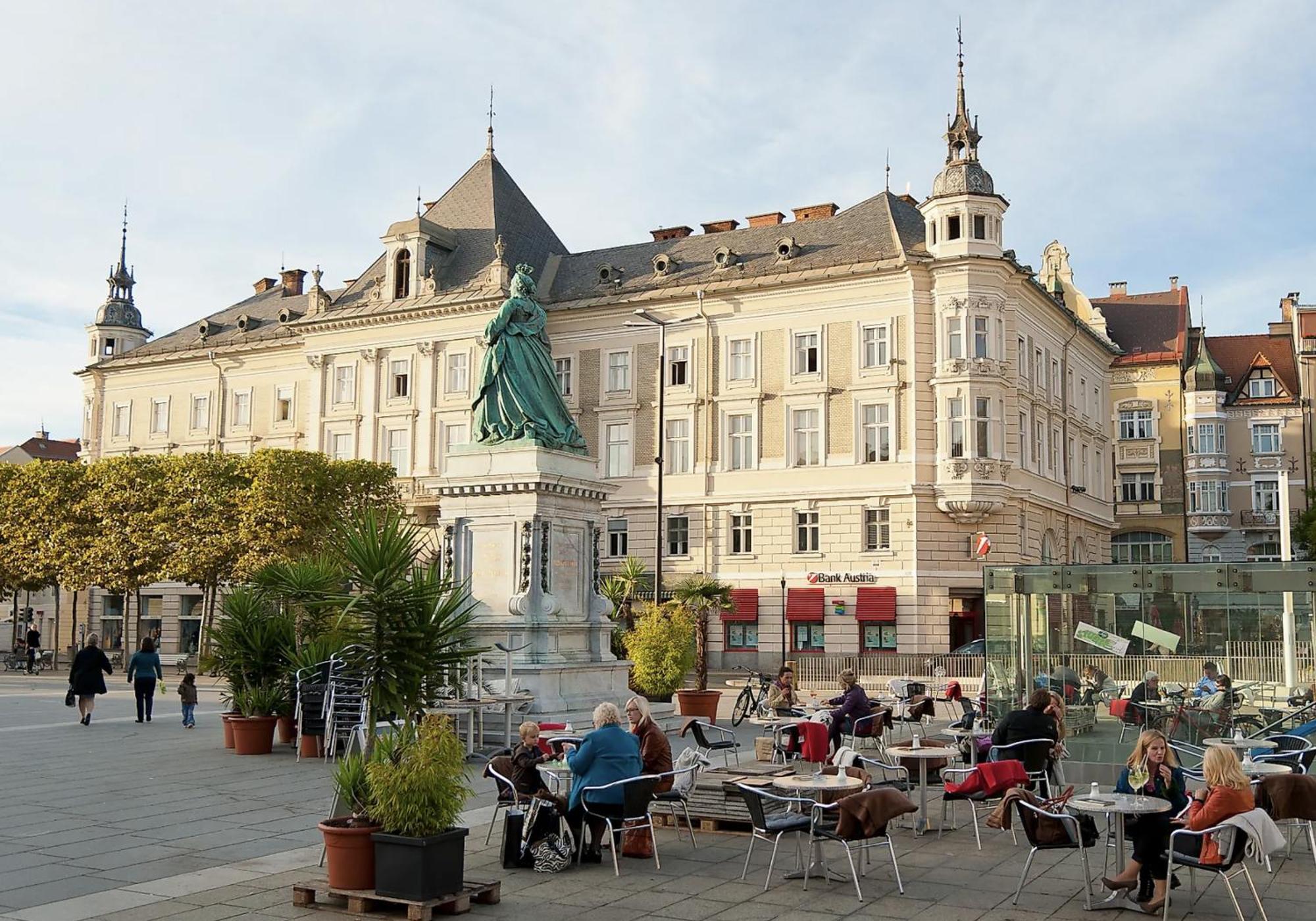 Cityhotel Am Domplatz Self-Checkin Klagenfurt am Woerthersee Zewnętrze zdjęcie