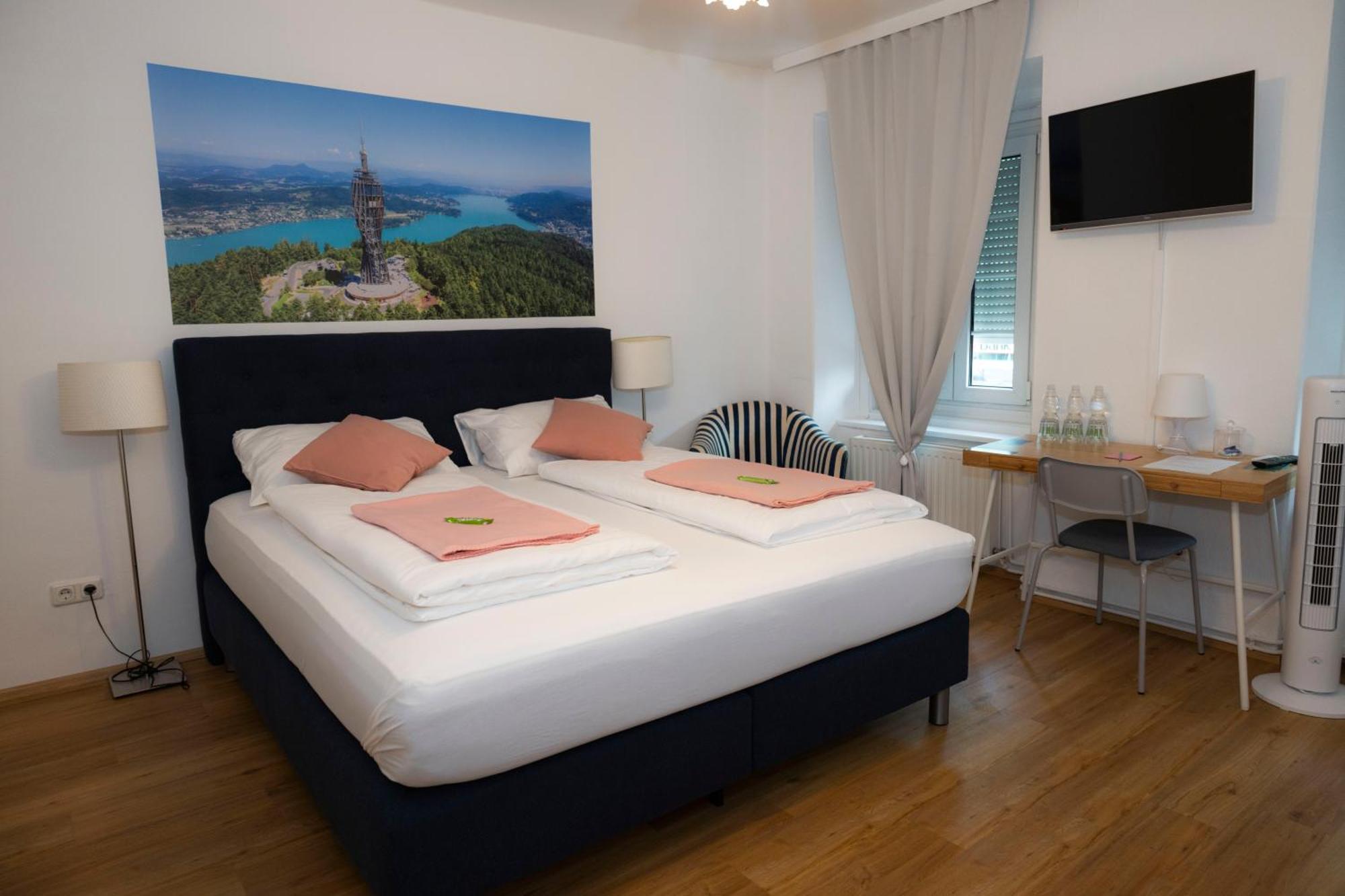 Cityhotel Am Domplatz Self-Checkin Klagenfurt am Woerthersee Zewnętrze zdjęcie